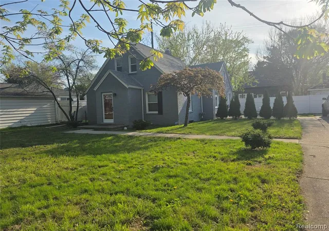 Homes for sale in Eastpointe, MI | 21958 Birchwood Ave, Eastpointe, MI 48021 | MLS# 60986853