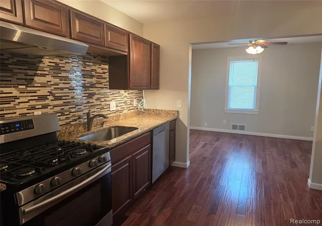 Homes for sale in Eastpointe, MI | 21958 Birchwood Ave, Eastpointe, MI 48021 | MLS# 60986853