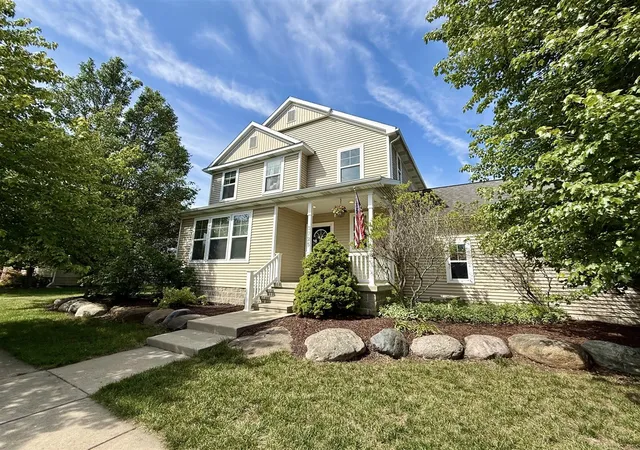 Photo 1 of Single family home for sale at 3725 Shearwater Ln, East Lansing, MI 48823 | MLS# 70535495 | Listing updated on 2026-08-11