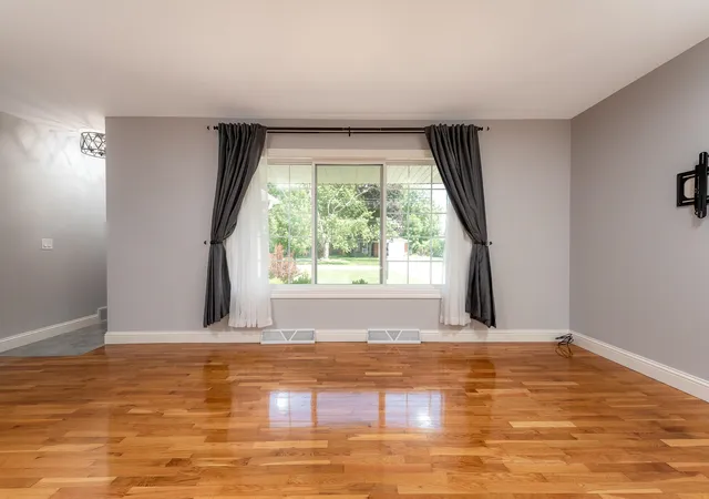 Photo 4 of Sale Pending at 4353 Clement Dr, Saginaw, MI 48603 | MLS# 50214213 | Listing updated on 2026-08-08