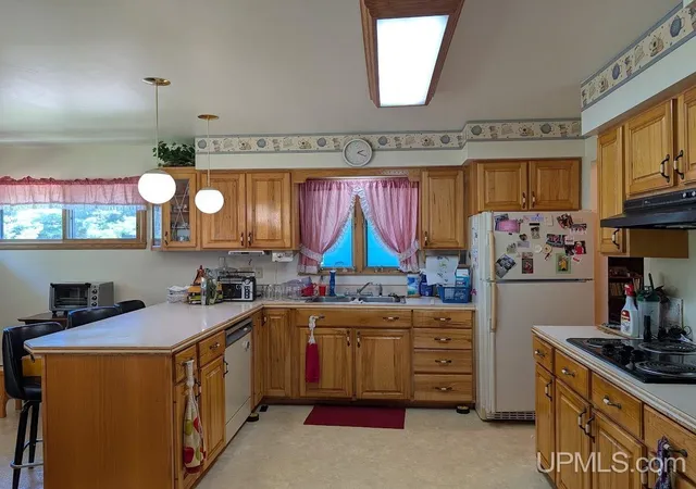 Photo 3 of Single family home for sale at 706 Scovia Ave, Ontonagon, MI 49953 | MLS# 50218970 | Listing updated on 2026-08-31