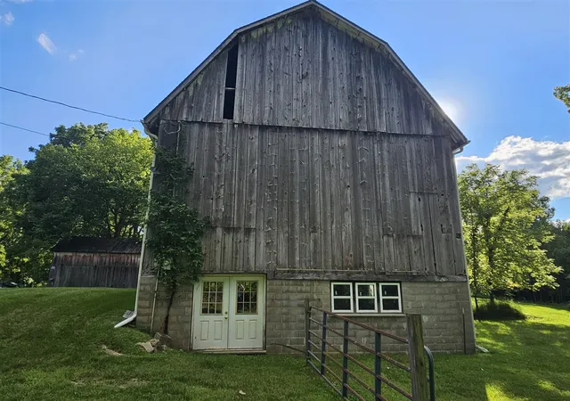 5th image of 490 Tiffany St, Brooklyn, MI 49230 | MLS# 70554145