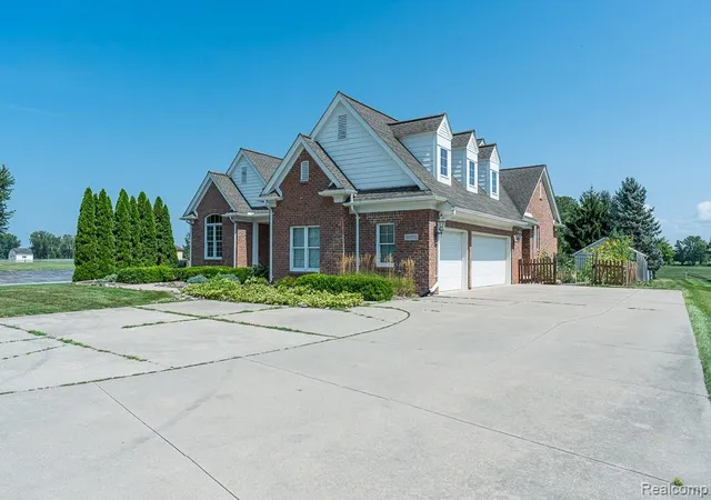 2nd image of 51770 North Ave, Macomb, MI 48042 4421 | MLS# 61023703