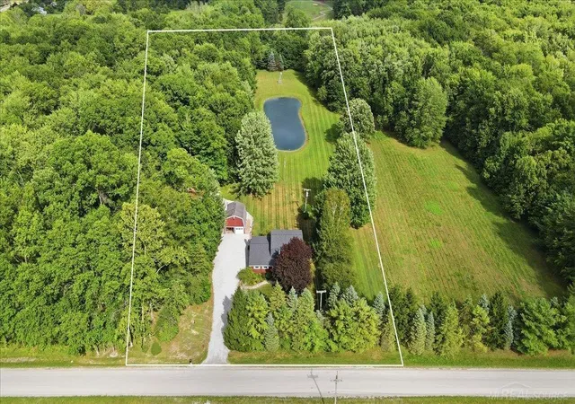 Photo 2 of Sale Pending at 3581 Mayer Rd, East China, MI 48054 | MLS# 50218824 | Listing updated on 2026-08-25