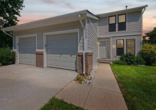 2nd image of 22559 Cranbrooke Dr, Novi, MI 48375 | MLS# 70544224