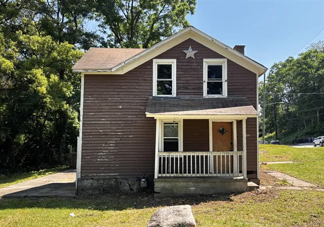 Homes for sale in Grand Rapids, MI | 1000 College Ave, Grand Rapids, MI 49503 | MLS# 70543720