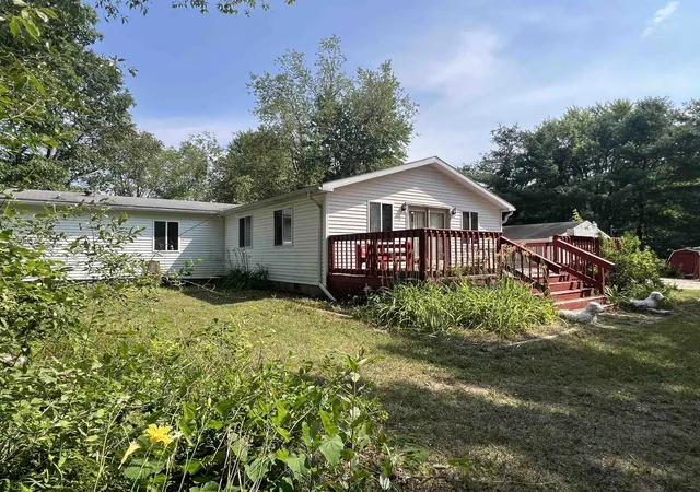 Photo 2 of Single family home for sale at 6250 E Long Lake Rd, Harrison, MI 48625 | MLS# 50216932 | Listing updated on 2026-09-01