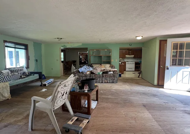 Photo 3 of Single family home for sale at 6250 E Long Lake Rd, Harrison, MI 48625 | MLS# 50216932 | Listing updated on 2026-09-01