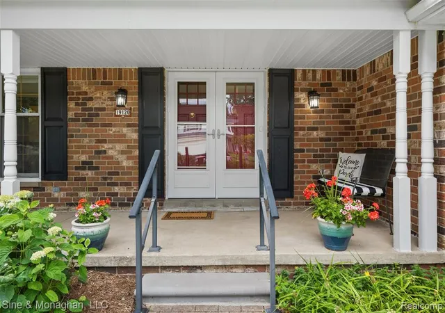 3rd image of 19120 Eldridge Ln, Southfield, MI 48076 | MLS# 61005275