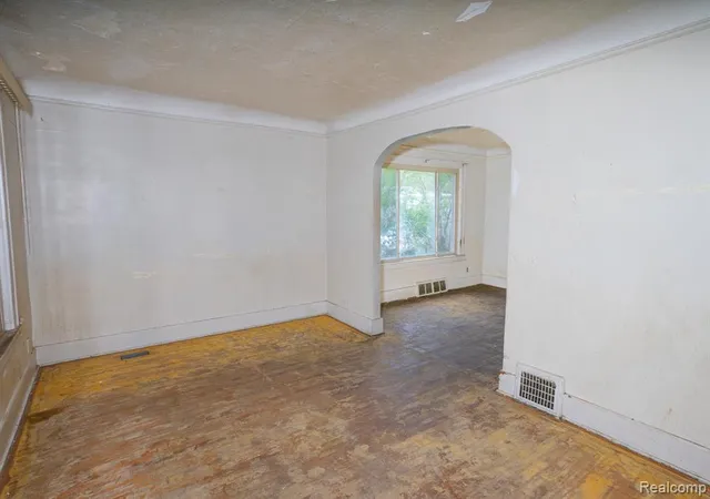 5th image of 20475 San Juan Dr, Detroit, MI 48221 | MLS# 60994070