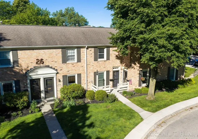 1st image of 2429 Cranden Dr, Grand Rapids, MI 49506 | MLS# 70541462
