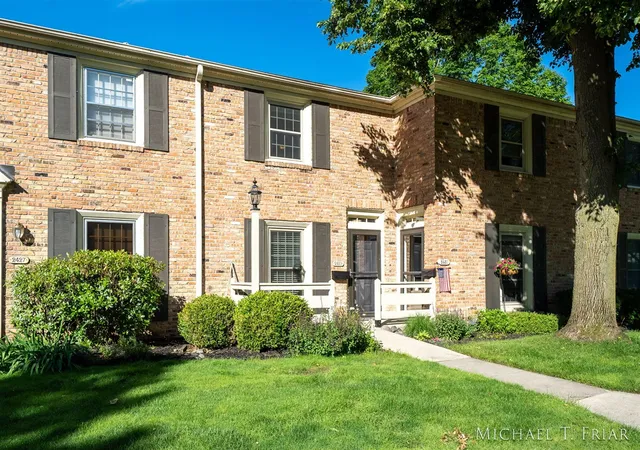 3rd image of 2429 Cranden Dr, Grand Rapids, MI 49506 | MLS# 70541462