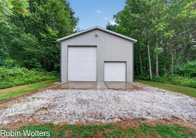 Photo 3 of Single family home for sale at 1120 S Ml Iron Rd, Muskegon, MI 49442 | MLS# 70550791 | Listing updated on 2026-09-05
