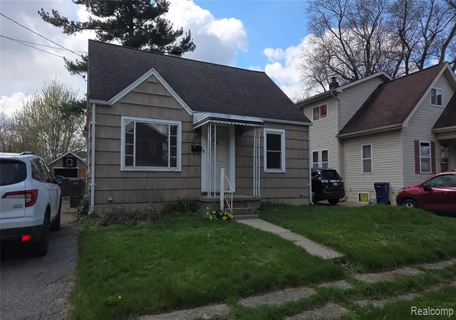 Homes for sale in Flint, MI | 733 Vermilya Ave, Flint, MI 48507 | MLS# 60994212