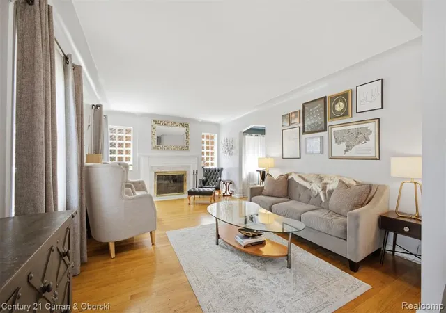 Photo 4 of Sale Pending at 1037 N York St, Dearborn, MI 48128 | MLS# 61018458 | Listing updated on 2026-08-13