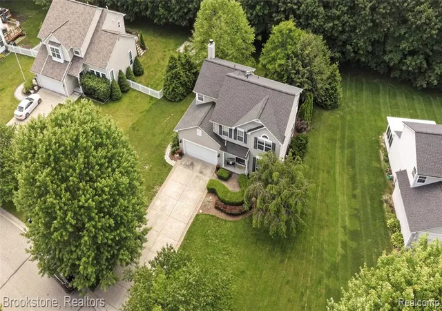 Homes for sale in Clarkston, MI | 5017 Leyland Dr, Clarkston, MI 48348 | MLS# 61005901