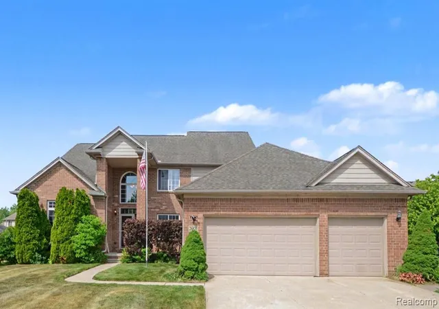 1st image of 26820 Alderman Ct, Harrison Township, MI 48045 | MLS# 61000875