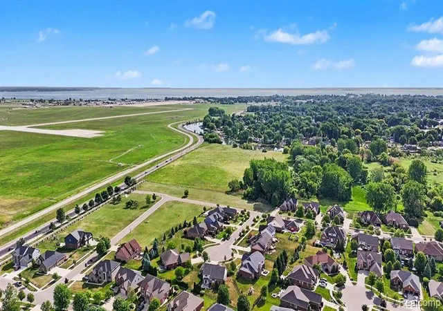 41st image of 26820 Alderman Ct, Harrison Township, MI 48045 | MLS# 61000875