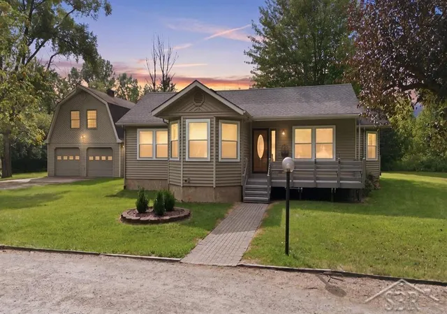 1st image of 55 Huntley Ln, Midland, MI 48640 | MLS# 50219164