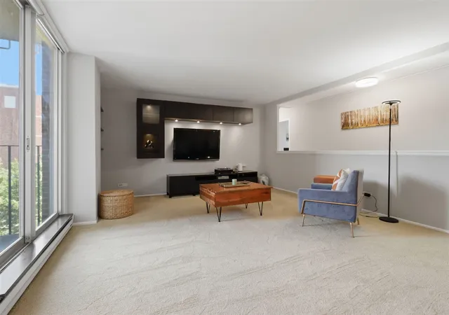 Homes for sale in Ann Arbor, MI | 1050 Wall St #3E, Ann Arbor, MI 48105 | MLS# 70541701