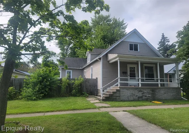 Homes for sale in Port Huron, MI | 1112 Griswold St, Port Huron, MI 48060 | MLS# 61010130