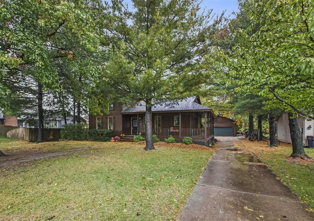 Photo 3 of Sale Pending at 875 Ottawa Ave, Holland, MI 49423 | MLS# 70501097 | Listing updated on 2025-11-24