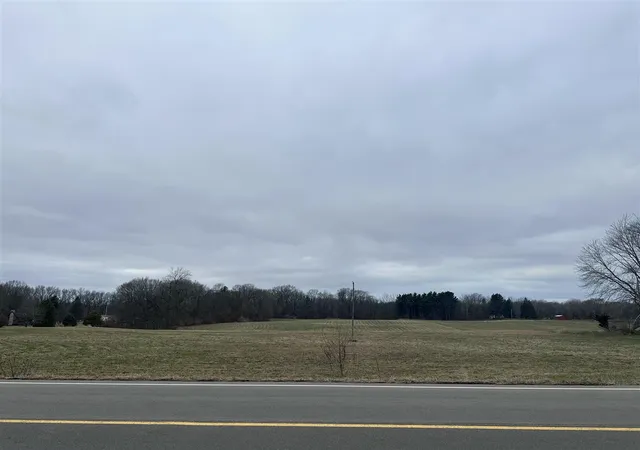 11th image of 846 N Benton Center Rd, Benton Harbor, MI 49022 | MLS# 70445926