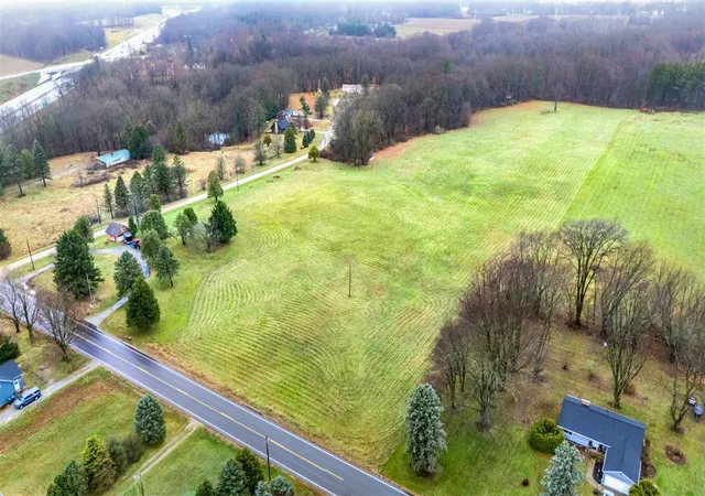 Photo 4 of Land for sale at 846 N Benton Center Rd, Benton Harbor, MI 49022 | MLS# 70445926 | Listing updated on 2026-08-10