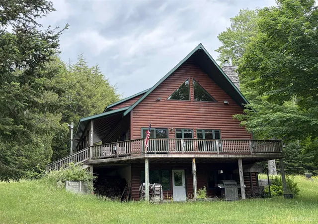 Homes for sale in Manistique, MI | 5109 N River Rd, Manistique, MI 49854 | MLS# 50211778