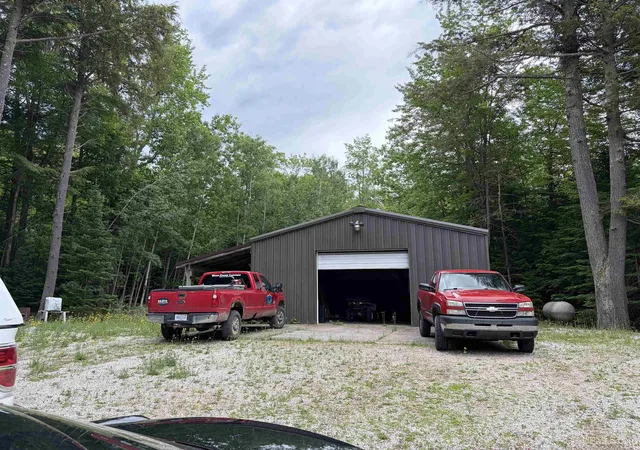 Homes for sale in Manistique, MI | 5109 N River Rd, Manistique, MI 49854 | MLS# 50211778