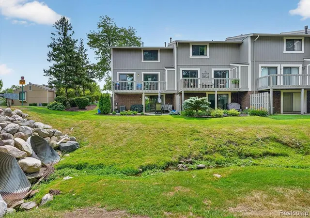 48th image of 1060 Bristol Ct, Northville, MI 48167 | MLS# 61019750