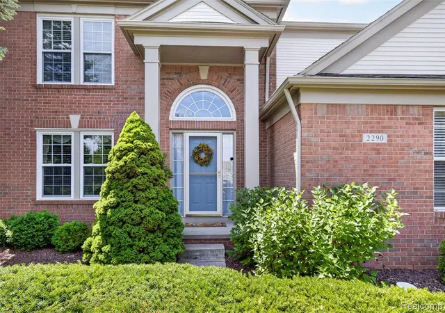 3rd image of 2290 Wooster St, Canton, MI 48188 8020 | MLS# 61009575