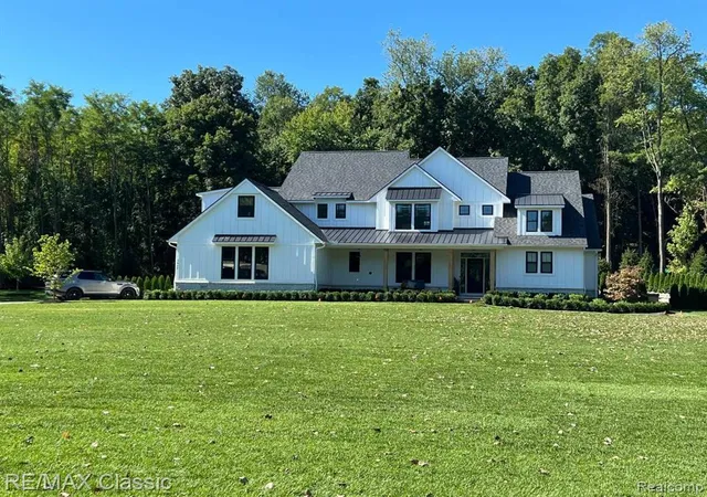 Homes for sale in Milford, MI | 1500 Buttercup Trail, Milford, MI 48381 | MLS# 61002621