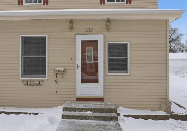 Homes for sale in Big Rapids, MI | 117 N 3Rd Ave, Big Rapids, MI 49307 | MLS# 70510412