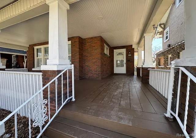 Homes for sale in Highland Park, MI | 100 Massachusetts St, Highland Park, MI 48203 | MLS# 60388462