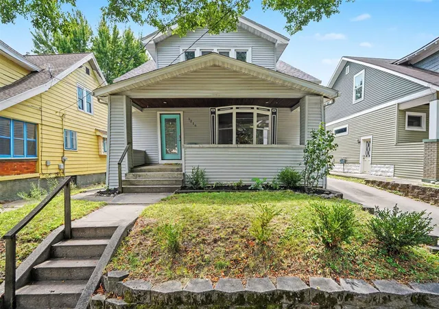 Photo 1 of Single family home for sale at 1216 Hovey St, Grand Rapids, MI 49504 | MLS# 70553362 | Listing updated on 2026-08-27