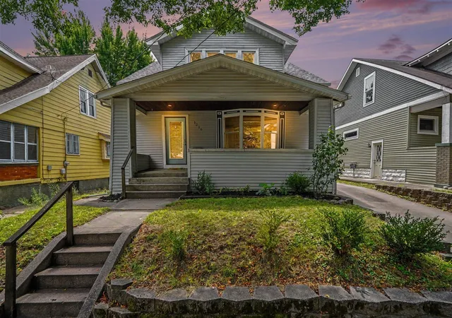 Photo 2 of Single family home for sale at 1216 Hovey St, Grand Rapids, MI 49504 | MLS# 70553362 | Listing updated on 2026-08-27