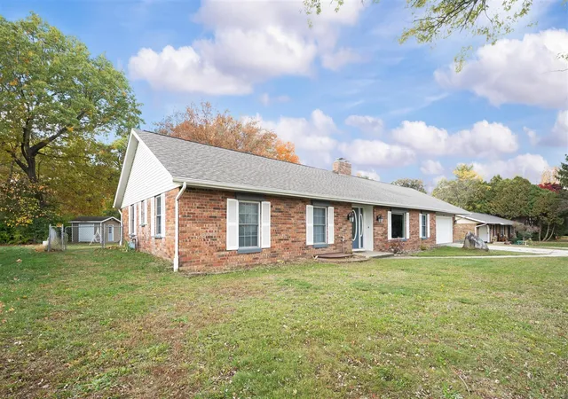 3rd image of 1639 Sioux Trl, Niles, MI 49120 | MLS# 70503294