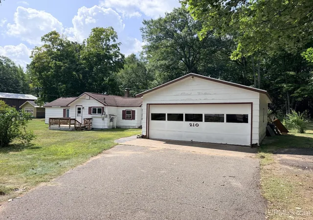2nd image of 210 Midway Dr, Negaunee, MI 49866 | MLS# 50219229