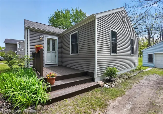 Homes for sale in East Lansing, MI | 1331 Wolf Ct, East Lansing, MI 48823 | MLS# 60992121