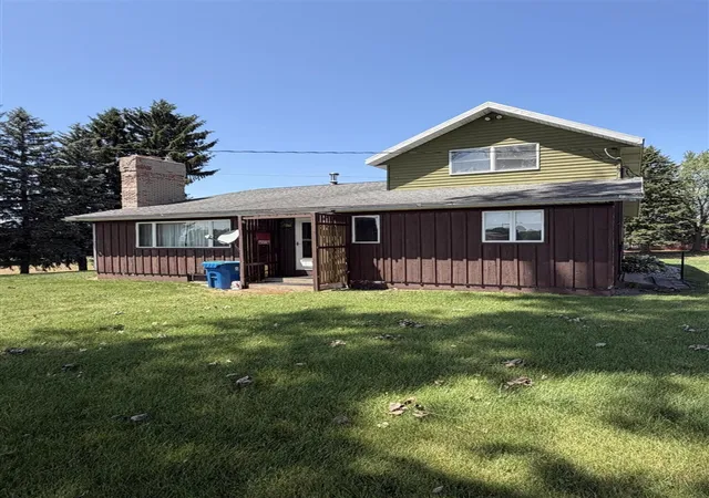 Photo 2 of Sale Pending at 7565 Ormes Rd, Vassar, MI 48768 | MLS# 70543983 | Listing updated on 2026-08-21