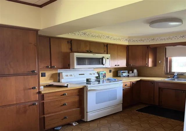 Photo 4 of Sale Pending at 7565 Ormes Rd, Vassar, MI 48768 | MLS# 70543983 | Listing updated on 2026-08-21
