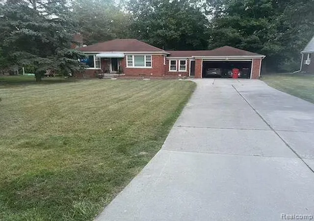 3rd image of 23409 Ranch Hill Dr, Southfield, MI 48033 | MLS# 61011287