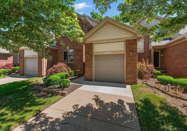 Photo 2 of Sale Pending at 46856 Jewel Dr, Macomb, MI 48044 | MLS# 50217149 | Listing updated on 2026-09-05