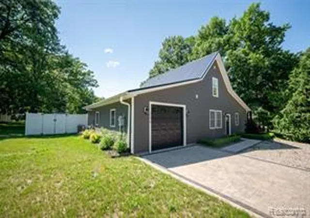 Homes for sale in Houghton Lake, MI | 206 Joliet Ave, Houghton Lake, MI 48629 | MLS# 61009344