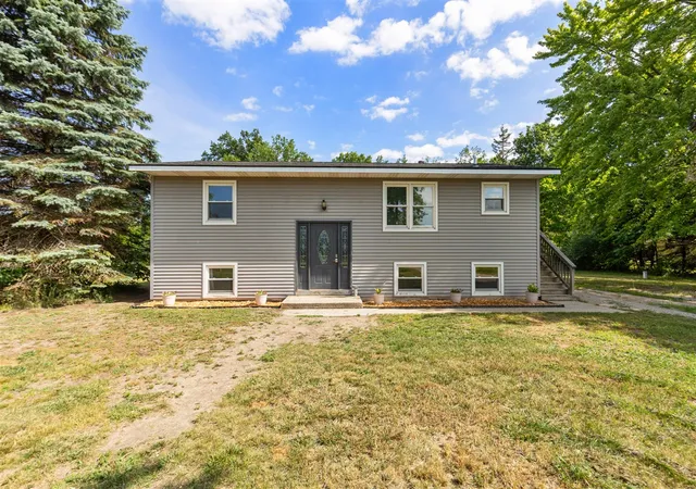 Homes for sale in Holland, MI | 13687 New Holland St, Holland, MI 49424 | MLS# 70544611