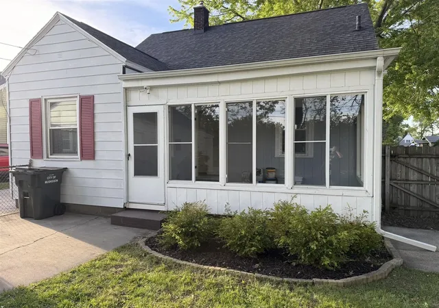 Homes for sale in Muskegon, MI | 2345 Harding Ave, Muskegon, MI 49441 | MLS# 70538923