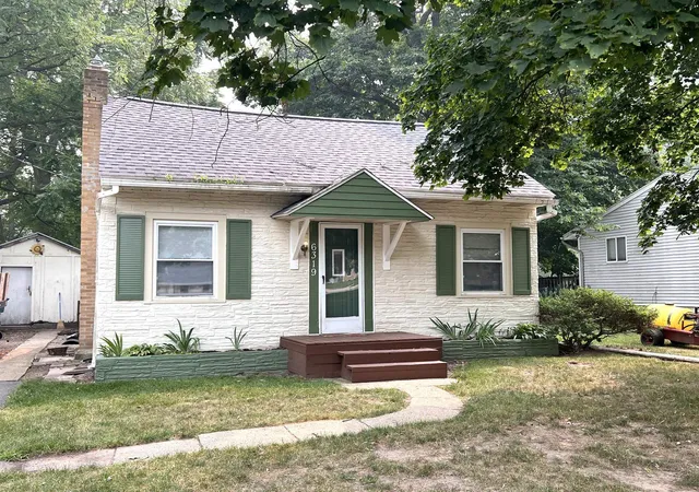 Photo 1 of Sale Pending at 6319 S Washington Ave, Lansing, MI 48911 | MLS# 50215180 | Listing updated on 2026-09-02