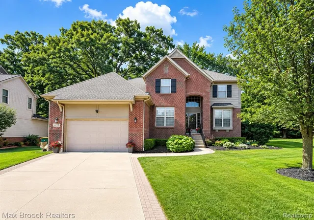 Homes for sale in Wixom, MI | 3238 Terra Ct, Wixom, MI 48393 | MLS# 61004821