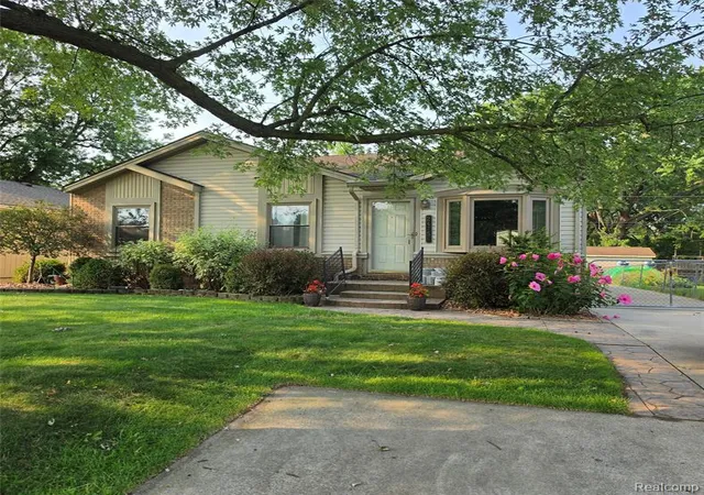 Photo 33 of Sale Pending at 24756 Ne Cottrell Rd, Harrison Township, MI 48045 | MLS# 61020650 | Listing updated on 2026-09-03